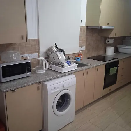 Samuel's Place Apartment